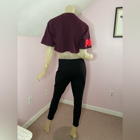 IVY PARK Chenille Logo Boxy Crop Tee - Picture 7 of 15